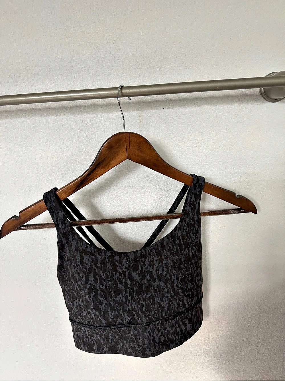 Lululemon Energy Bra *Long Line Black Abstract Crop Top Size 6